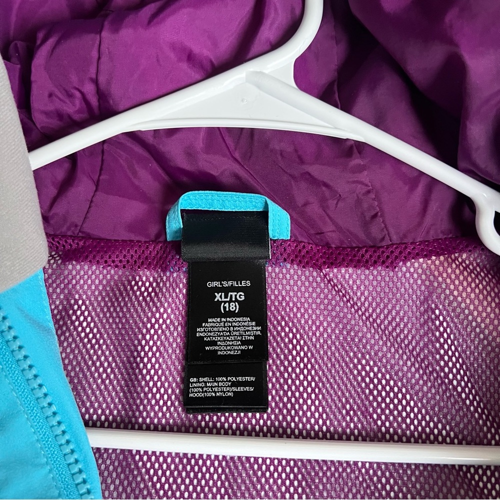 northface jacket☔️❄️ - Picture 6 of 7